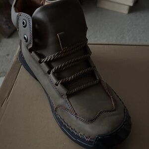 Men's Brown High-Top Shoes